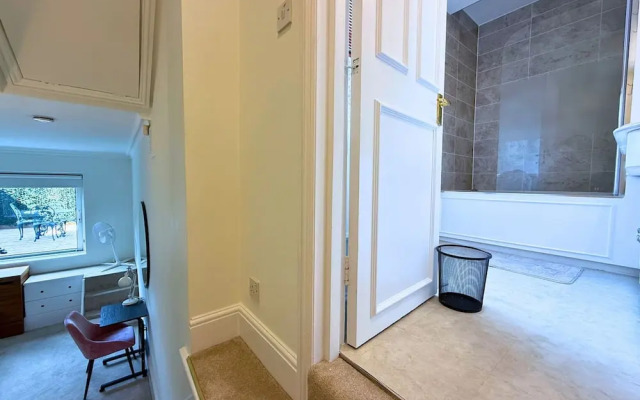 Knightbridge Hydepark 2b2b and Garden