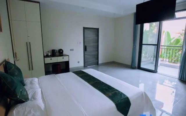 Santa Bara Fanye Residence