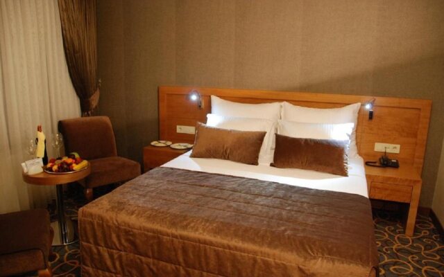 Volley Hotel İzmir