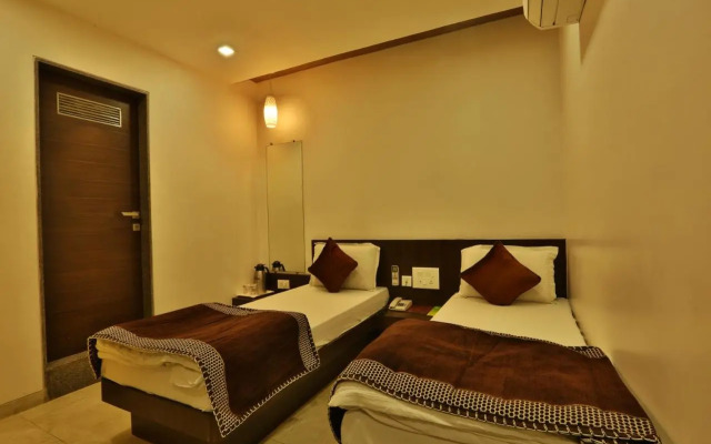 OYO 700 Hotel Kabir