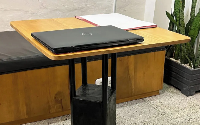 Hotel O Kost Maharaja Near Maros