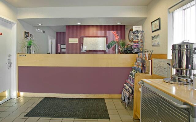 Americas Best Value Inn & Suites Anchorage Airport