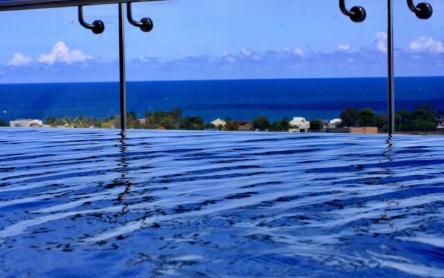 Carlos Bay Luxury Penthouse by Dream Escapes