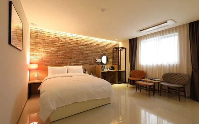 Suwon Saint Hotel