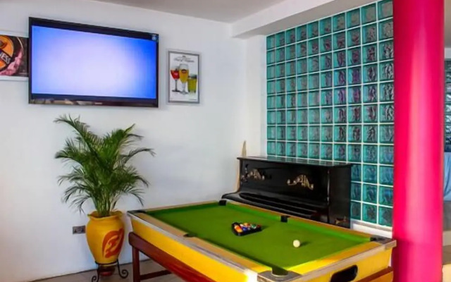 Maxlot Hotel