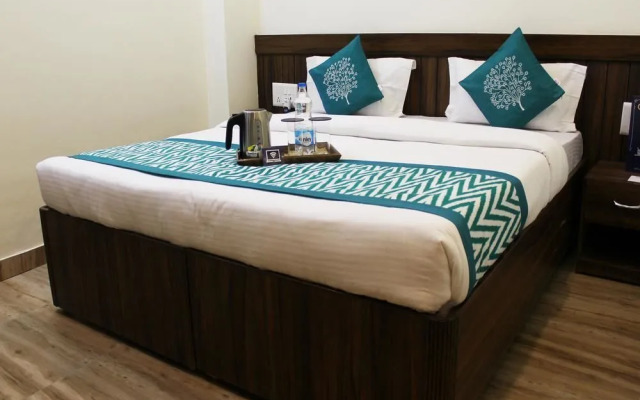 OYO 2749 Hotel Vedas