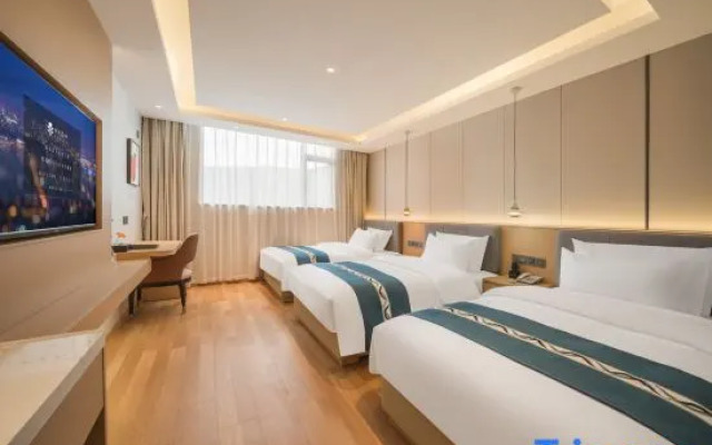 Wassim Hotel (Huanglong Jiuzhaigou High-speed Rail Station Store)