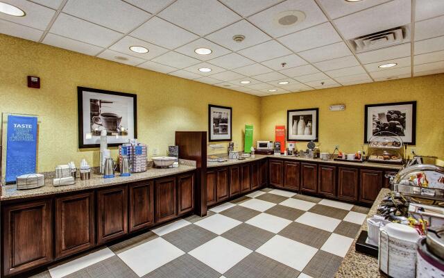 Hampton Inn Junction City