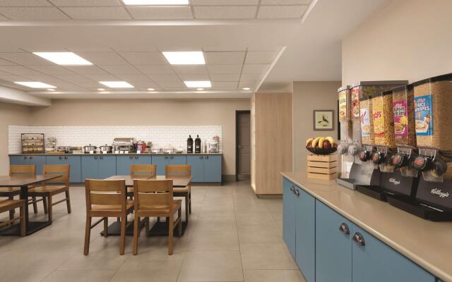 Country Inn & Suites by Radisson, Roanoke, VA
