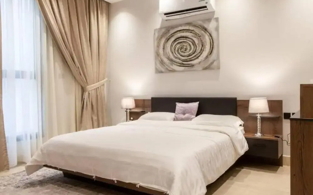 Luxurious Two Bedroom Apartment Al malqa