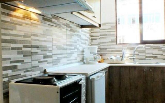 Akis Villa Studios & Apartments with Pool