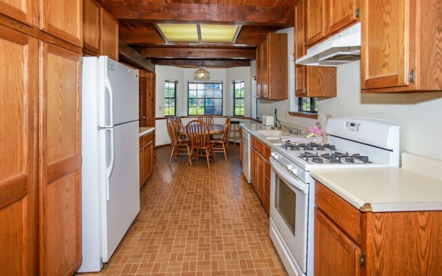 Breezy One 112 by RedAwning