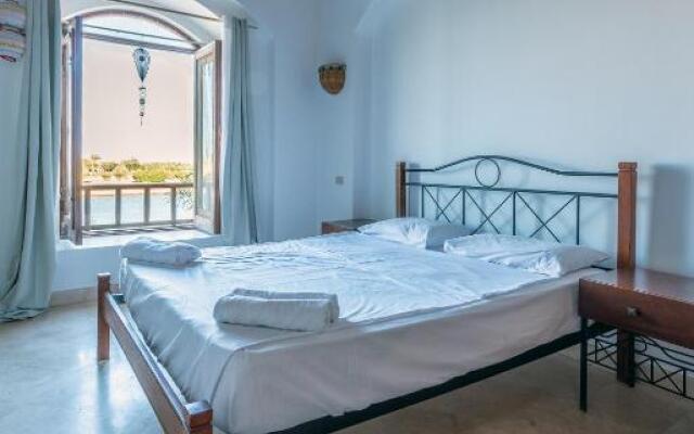 Lagoon View 1-Bedroom Apartment in West Golf El Gouna