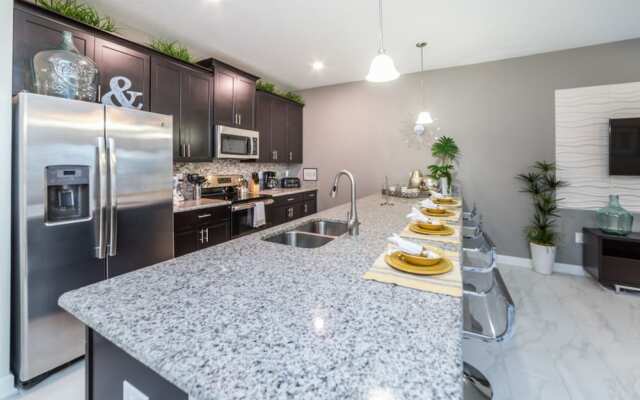 1573 Moon Valley Drive