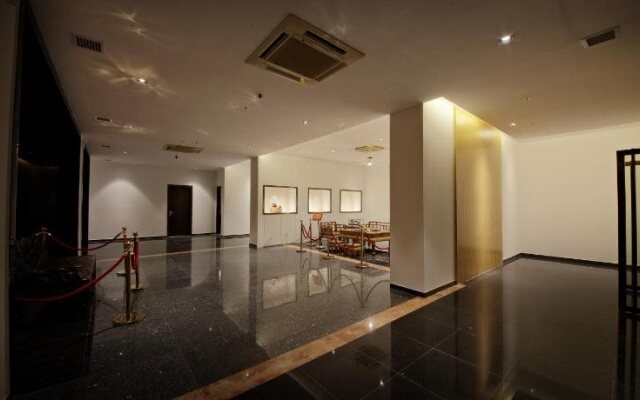 Eden Hotel