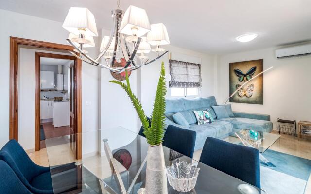 PDM - Elegant Apartment with Breathtaking Sea view