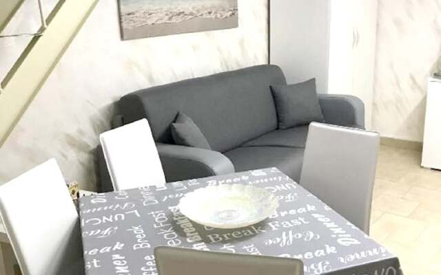 Studio In Napoli With Wonderful City View Balcony And Wifi