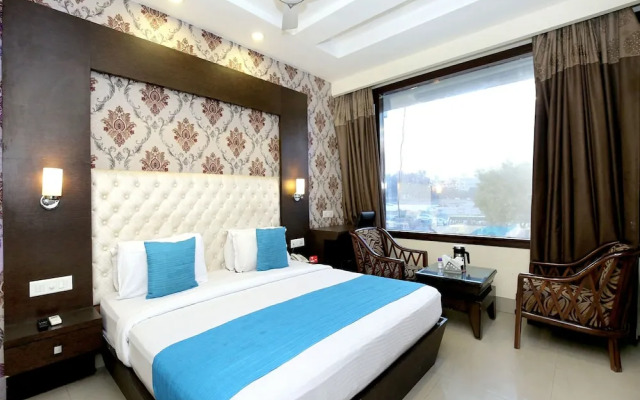 OYO 2107 Hotel Akash Continental