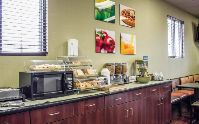 Quality Inn Hall of Fame