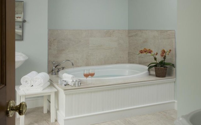 Shelter Island House