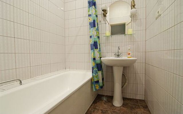 Аврора Петроградская