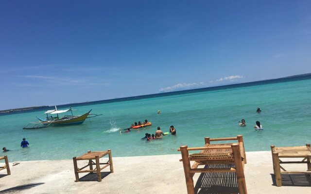 Ritzy's White Beach Resort & Restaurant