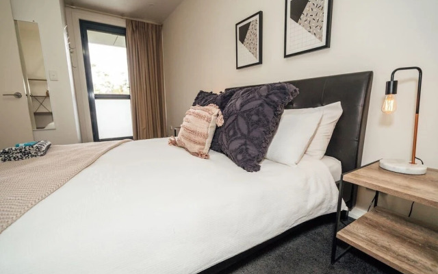 Oak on Ebenezer - Heart of the East End - Free - Wifi