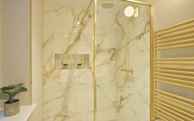 Mayfair Darley House by Viridian Apartments