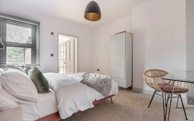 Host Stay Barton Road Retreat