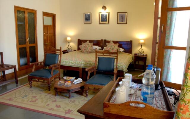 Hotel  Ratan  Vilas