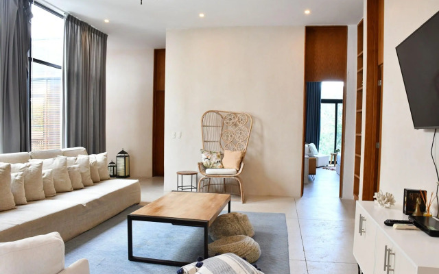 Manor Tulum by The Spot Rentals