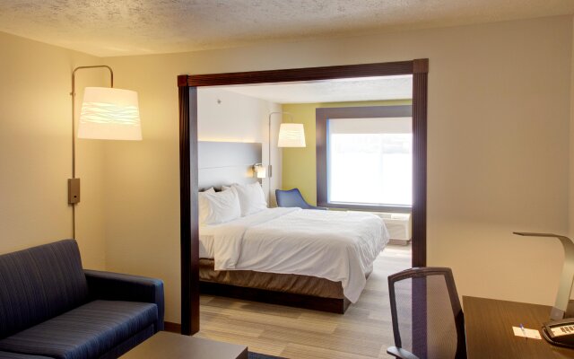 Holiday Inn Express Hotel & Suites Le Mars, an IHG Hotel