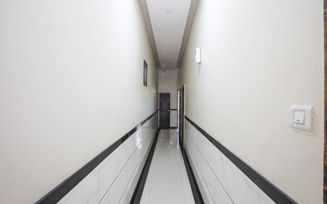 FabHotel Embassy Grand Kurla West