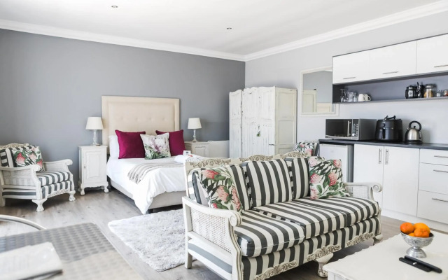 Namaste Spacious Studio Apartment