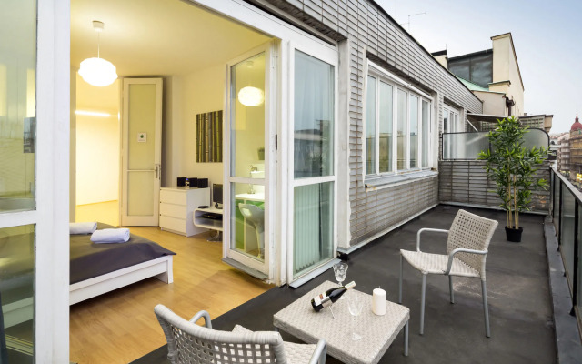 New Town - Apple Apartments