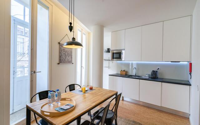 On Trend Nightlife Studio 203