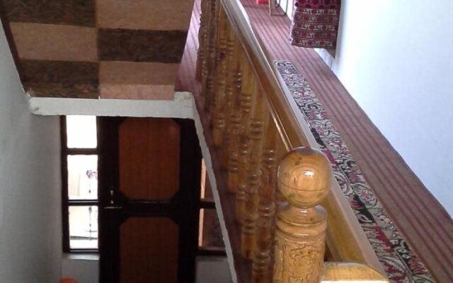 Howrah Guest House