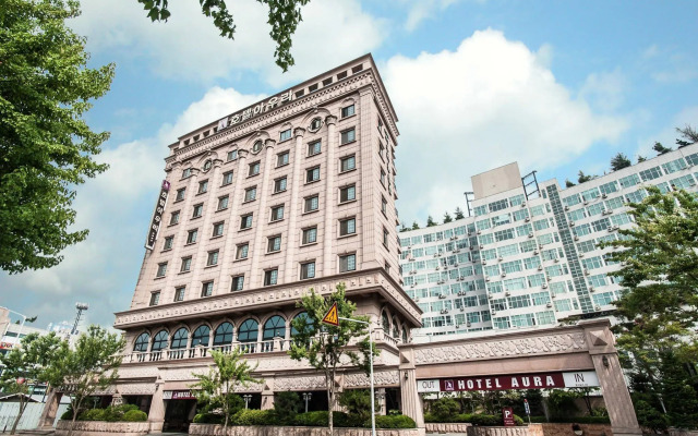 Hotel Aura