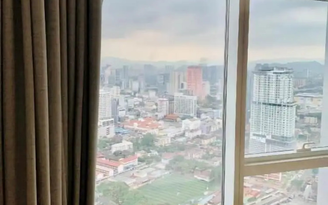 WELL-SHAPED Suites At PLATINUM KLCC