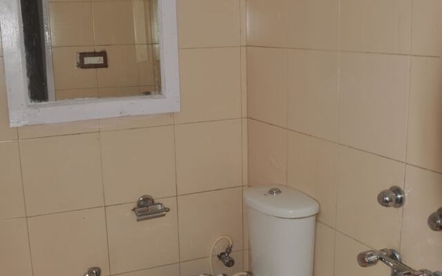 OYO 1636 Hotel Rahat Regency