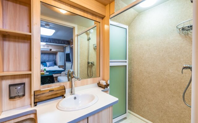 MovingCastle RV Camping