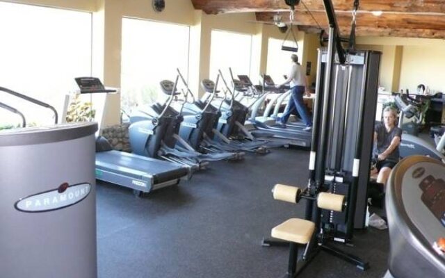 Whale's Tail Guest Suites