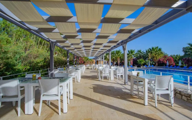 Ladonia Hotels Zemda