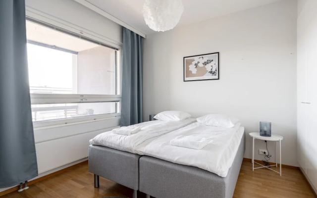 Top Floor 1BR Home with Parking, Sauna and Balcony