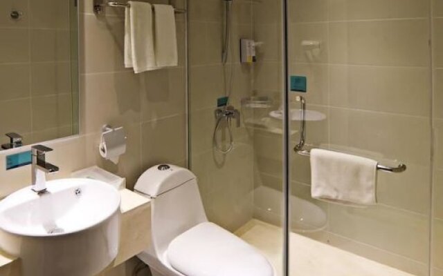 Golden Holiday Hotel Meihua Branch