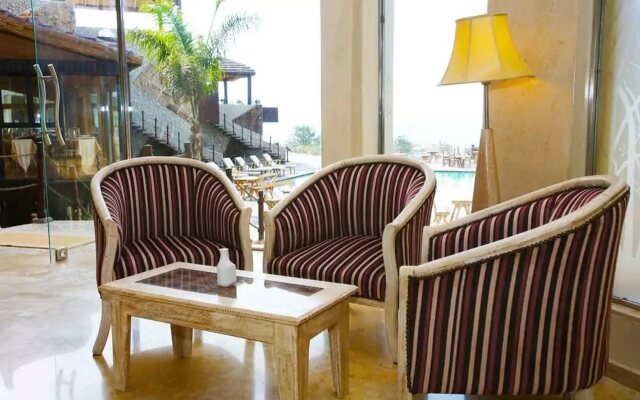 Chateau Eden El Rouh