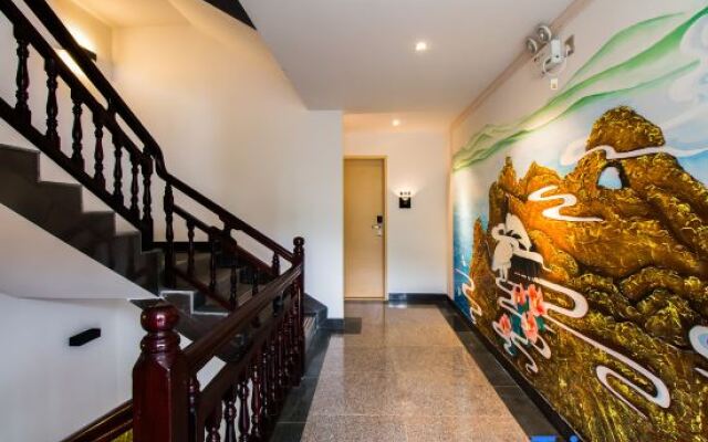 Qingli River Mountain Hotel (Yangshuo Xianggongshan Branch)