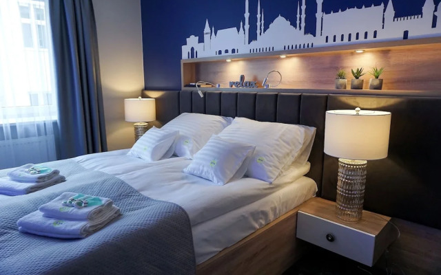 AGA Tenis Apartments by Radwanska