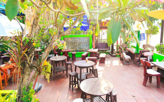 Regent Lodge Lampang