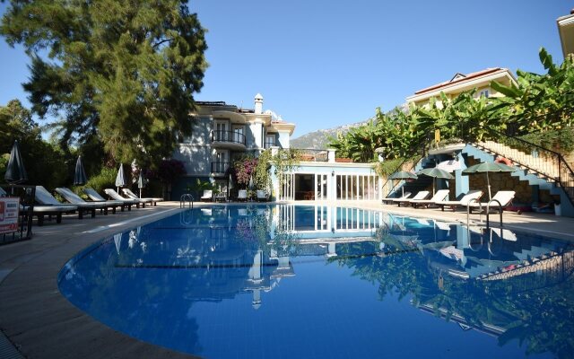 Antas Deluxe Apartments